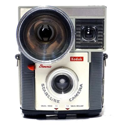 Máquina fotográfica analógica Kodak Brownie Starluxe