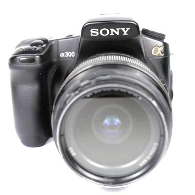 Máquina fotográfica Digital SLR Sony α (Alpha) 230 + DT SAM 18-55mm