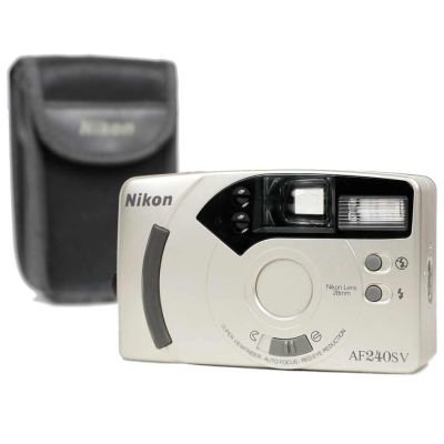 Máquina fotográfica Nikon AF 240 SV (1999)