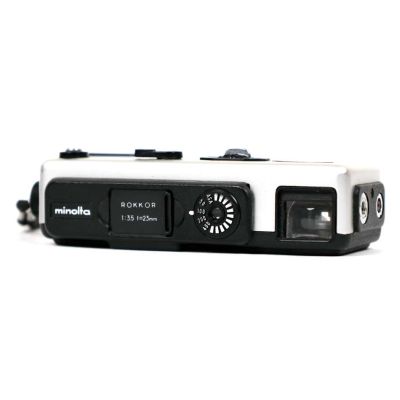 Máquina fotográfica Minolta 16 QT (1972-4)