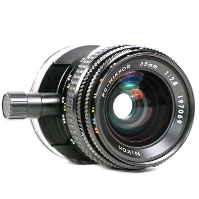 Objetiva grande angular SHIFT Nikon PC-Nikkor II 35mm f2.8