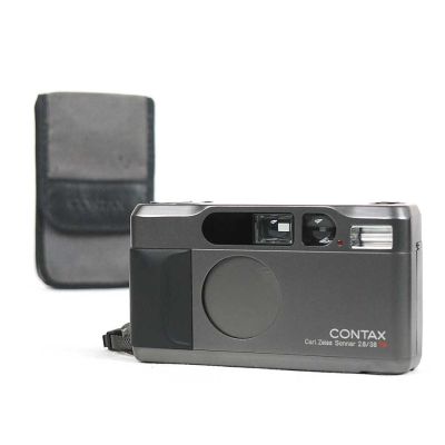 Máquina fotográfica Kyocera Contax T2 'Titanium Black' (1990-2000)
